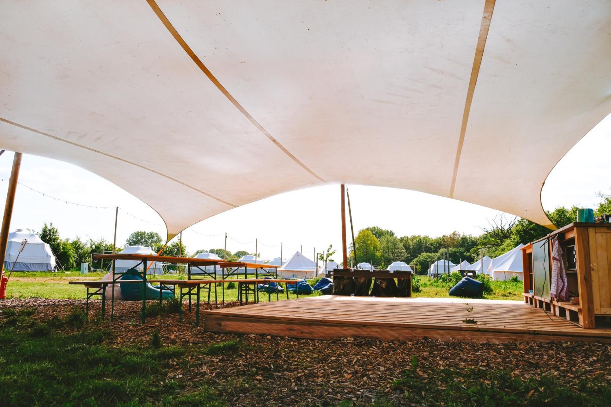 Отель Domo Camp - Nature Glamping Hof Viehbrook Rendswuhren Экстерьер фото